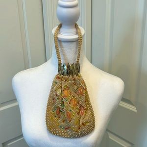 Unique 50s/60s vintage pastel beaded purse.